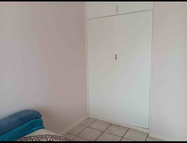 2 BEDROOM FLAT FOR SALE IN BLUFF